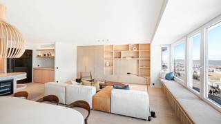 Exclusief te koop: Indrukwekkend appartement met een breedte van 7,5 meter op de Zeedijk met frontaal zeezicht.Prachtige realisatie met oog voor...