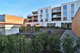 Dit gelijkvloers nieuwbouwappartement, recent opgeleverd binnen het BEN-project “Het Perron”, combineert comfortabel wonen met een uitstekende...