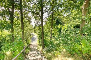 Af te werken vakantiewoning op prachtig perceel aan vaartPerceel van 1197.26 m2 te koop met mogelijkheid tot afwerken van een prachtige...