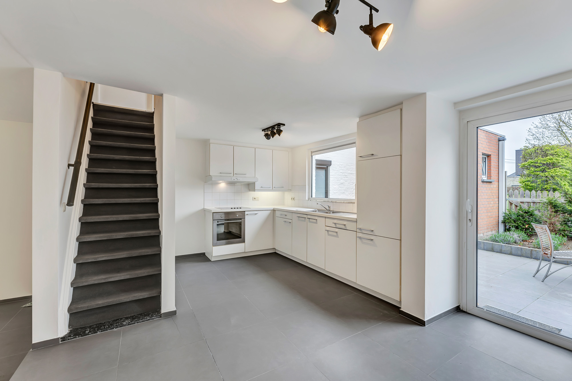 Charmante woning met garage en tuin in Zandbergen - foto 5