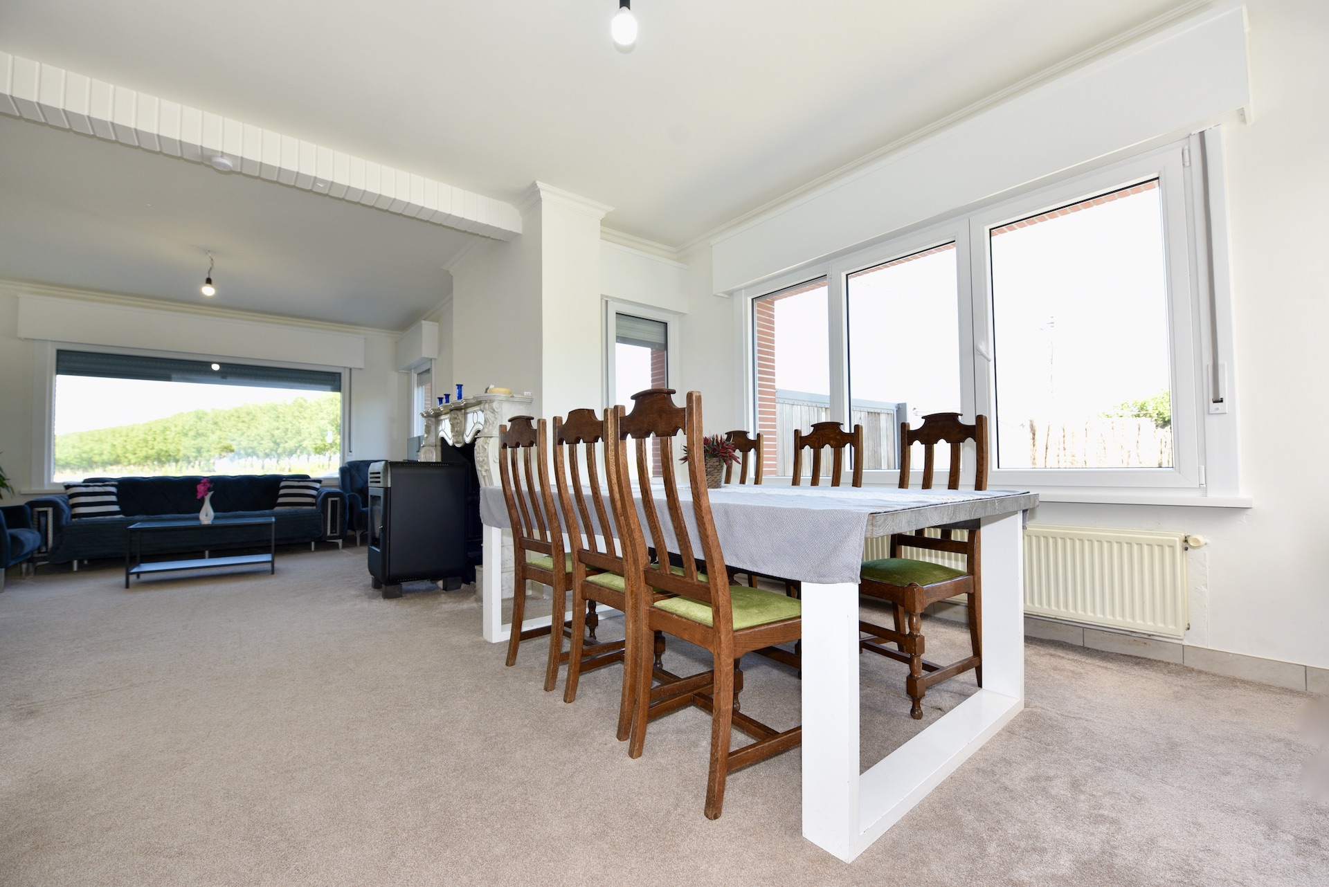 Uitstekend georiënteerde woning met 4 slaapkamers voor 395.000 EUR - foto 4
