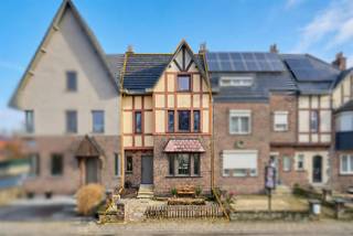 Welkom in deze prachtige herenwoning in Leopoldsburg!Deze karaktervolle woning (1936) werd volledig gerenoveerd en combineert authentieke charme met...