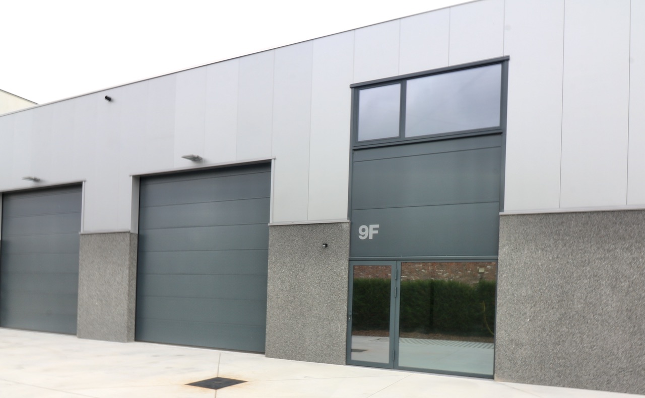 Nieuwbouw bedrijfsgebouw van 193 m2 met 1 privatieve parkeerplaats voor 990 EUR/mnd excl BTW - foto 1