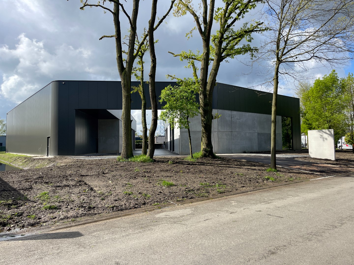 UNIT 7A - Moderne bedrijfshal van 284m² TE HUUR - foto 1