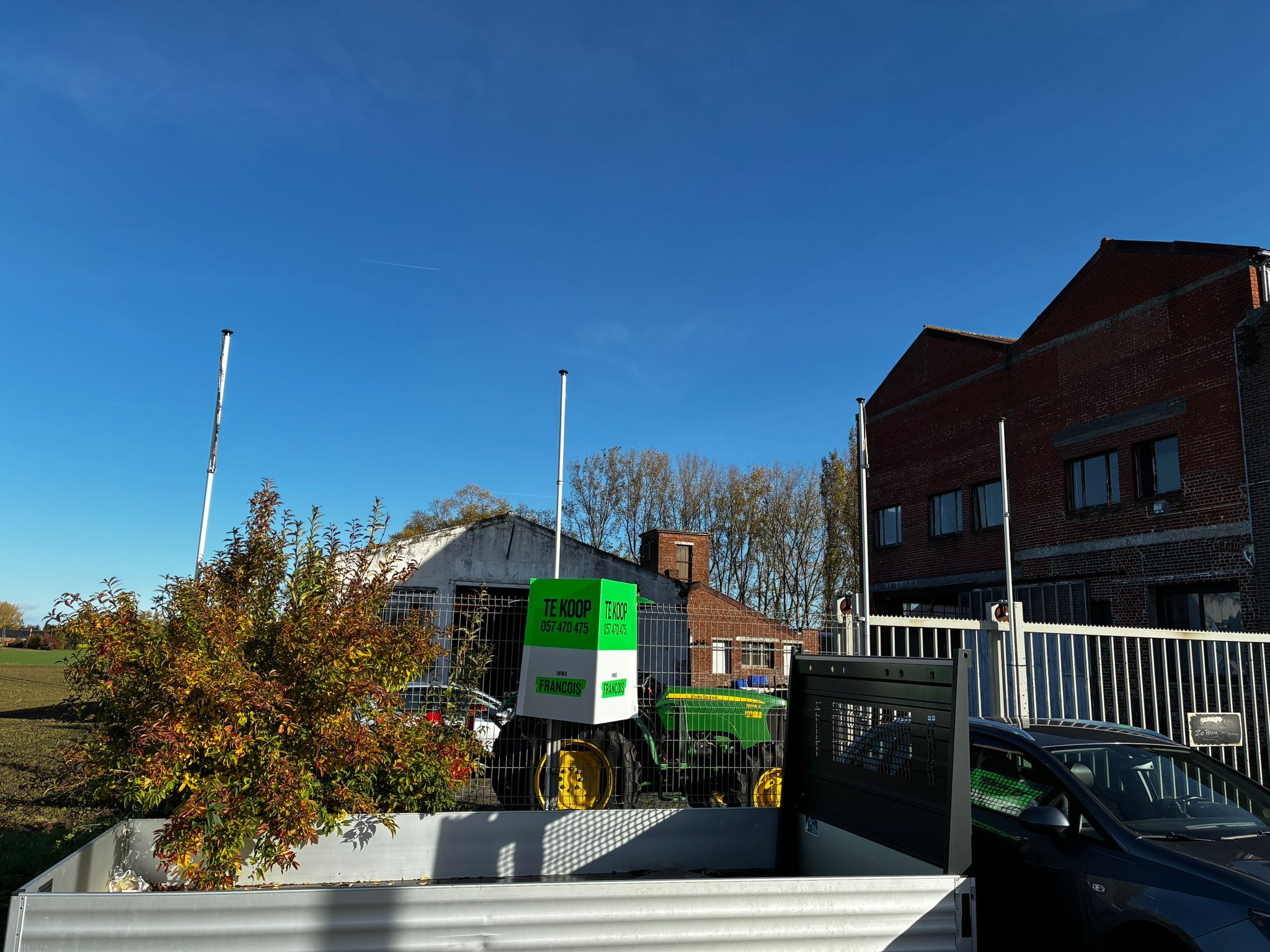 Polyvalente opslagruimtes op interessante locatie te koop! - foto 4