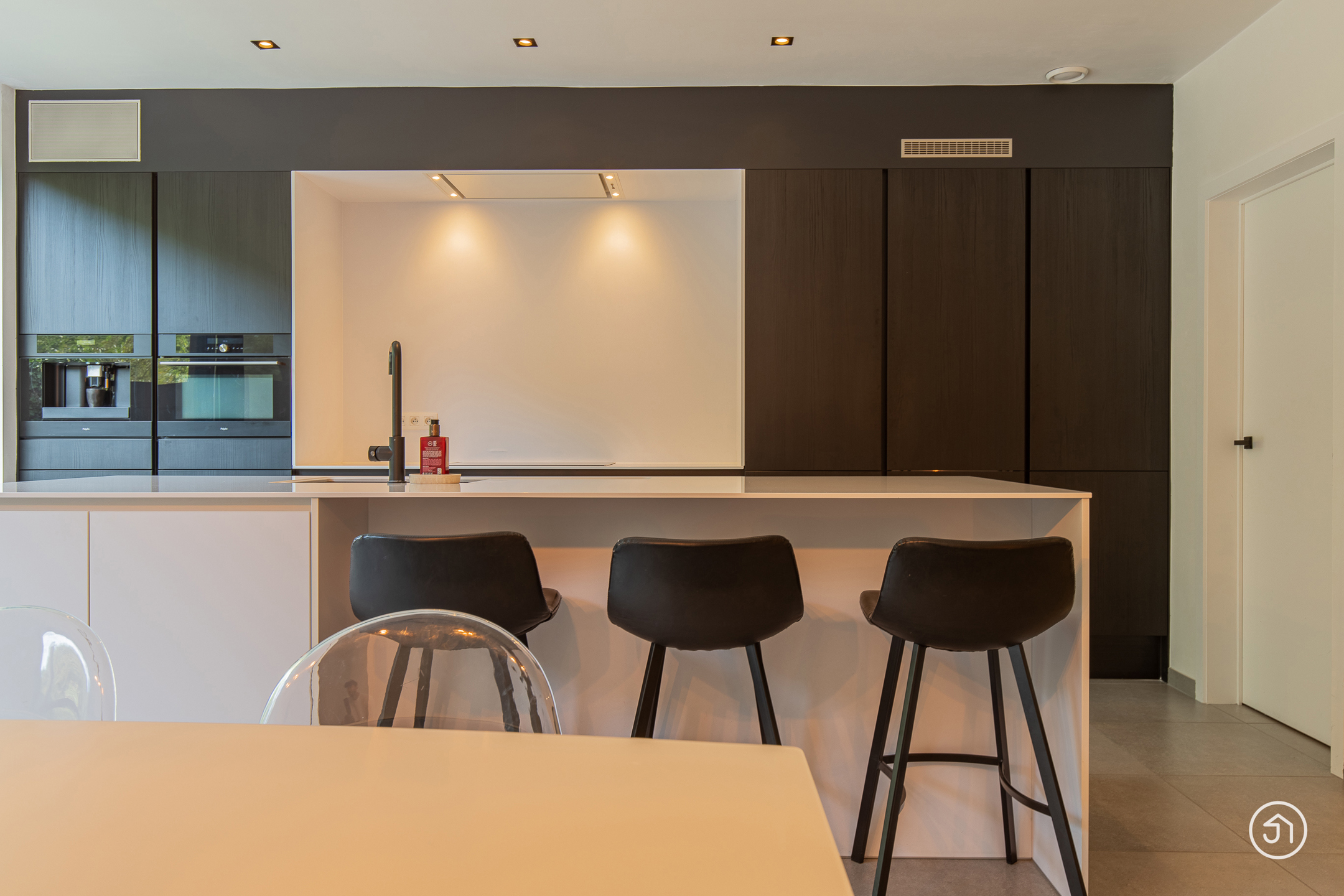 Recente woning in een doodlopende straat met bos - foto 4