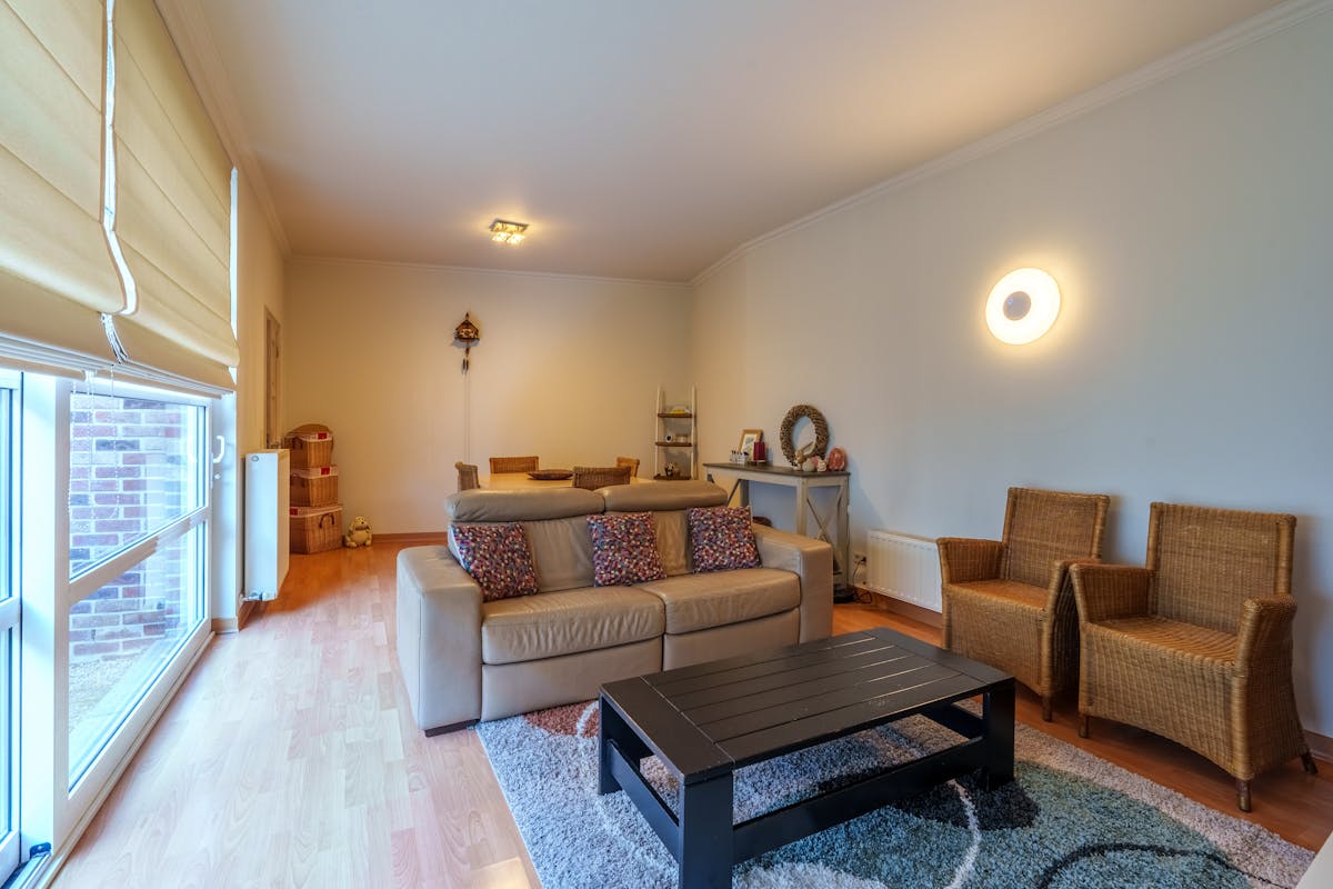 Uniek herenhuis in hartje Ieper met 8 slaapkamers en 7 badkamers - foto 5