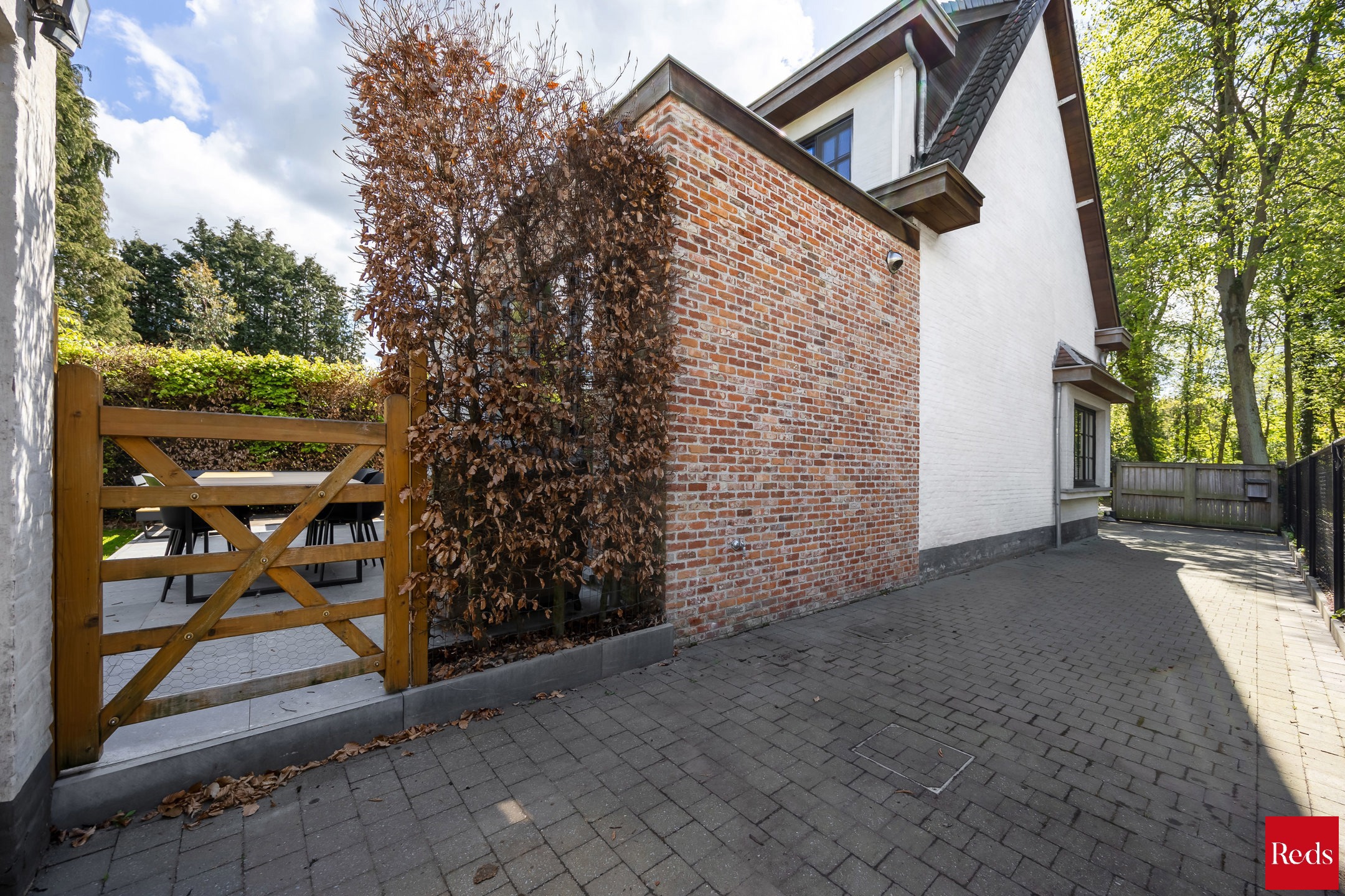 Stijlvolle woning op groene toplocatie nabij het centrum - foto 4