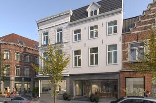 Op een absolute toplocatie, in de kwalitatieve residentie ROMÉE, bevindt zich deze ruime commerciële handelsruimte in het hart van Leuven. Door...
