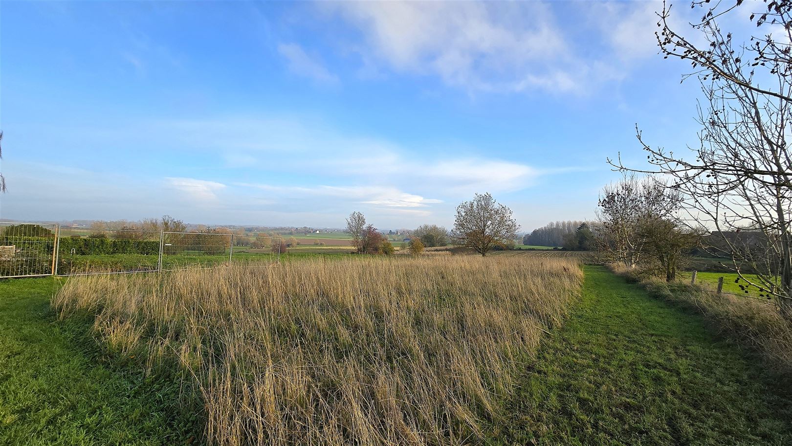 Magnifique terrain à bâtir offrant une vue imprenable - photo 3