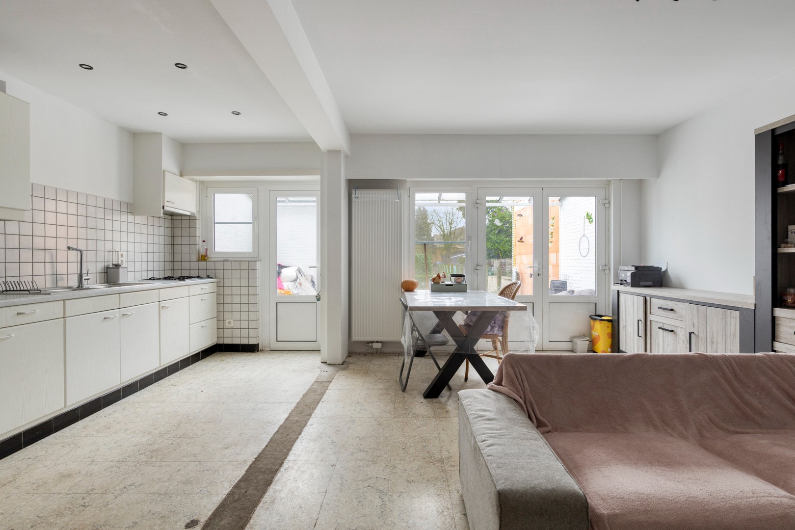 Verassend ruime woning op een boogscheut van het centrum van Kapellen - foto 2