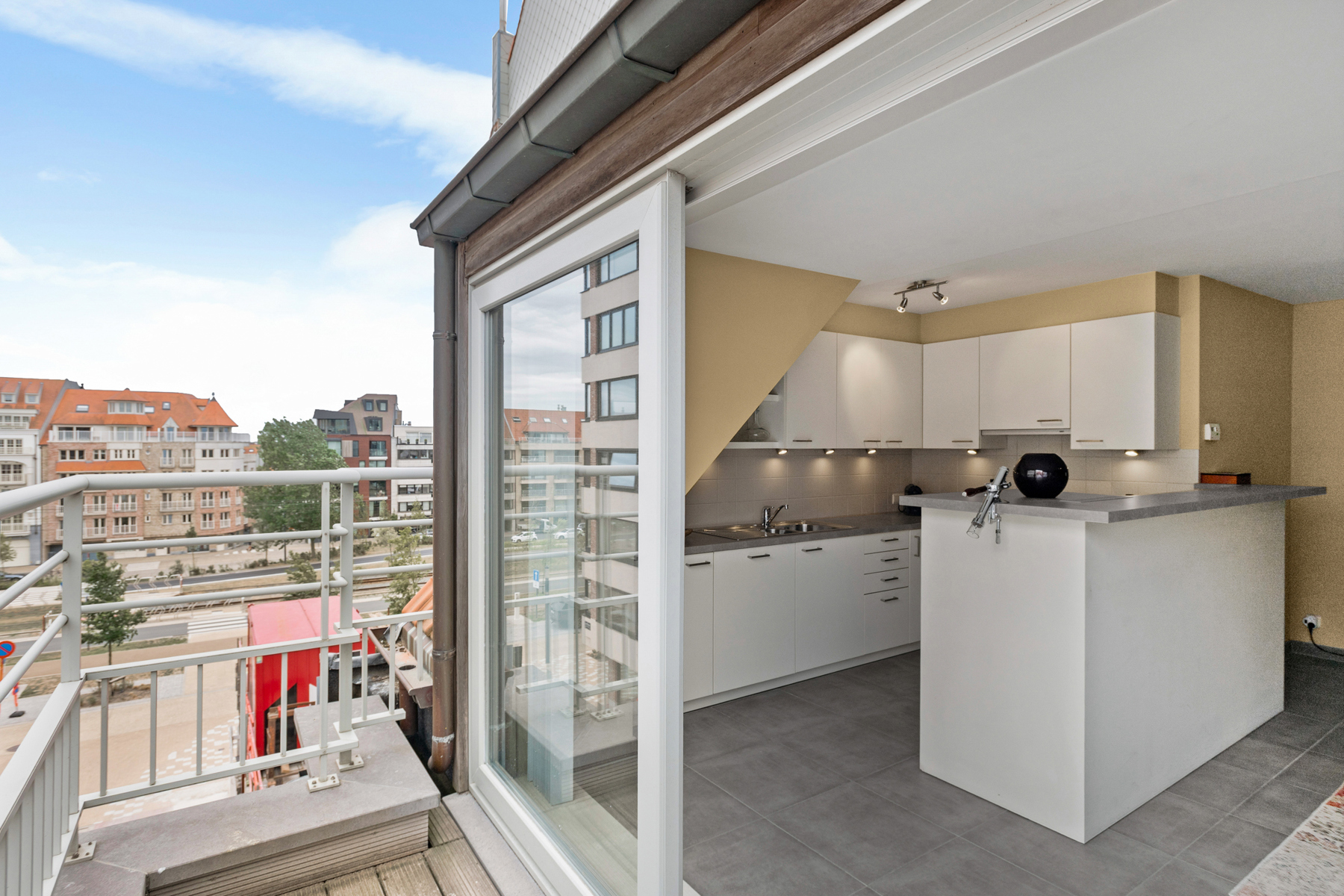 Apartment for sale in Knokke-Heist with 2 bedrooms - photo 5