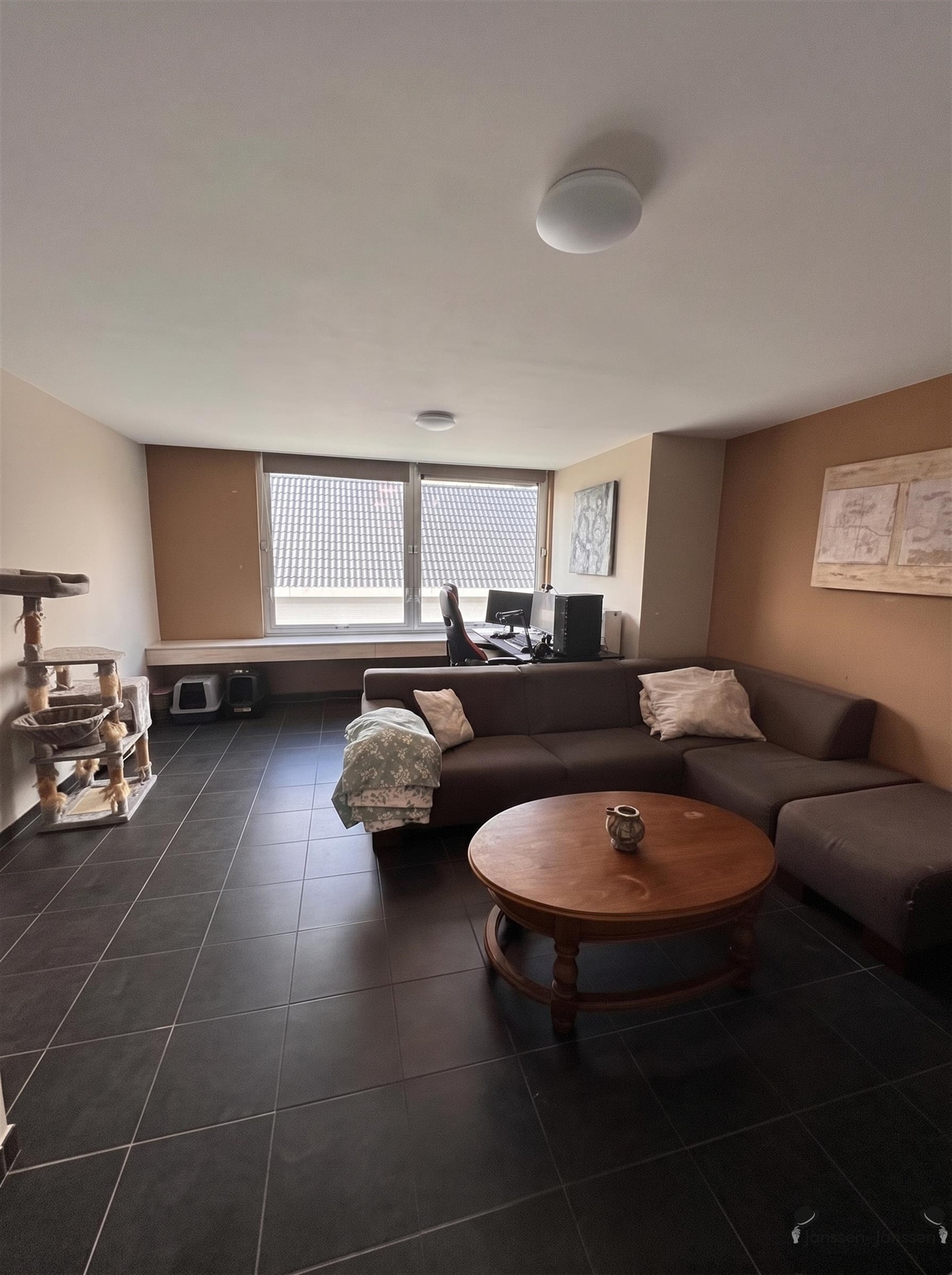 centraal gelegen appartement met 2 slaapkamers - foto 3