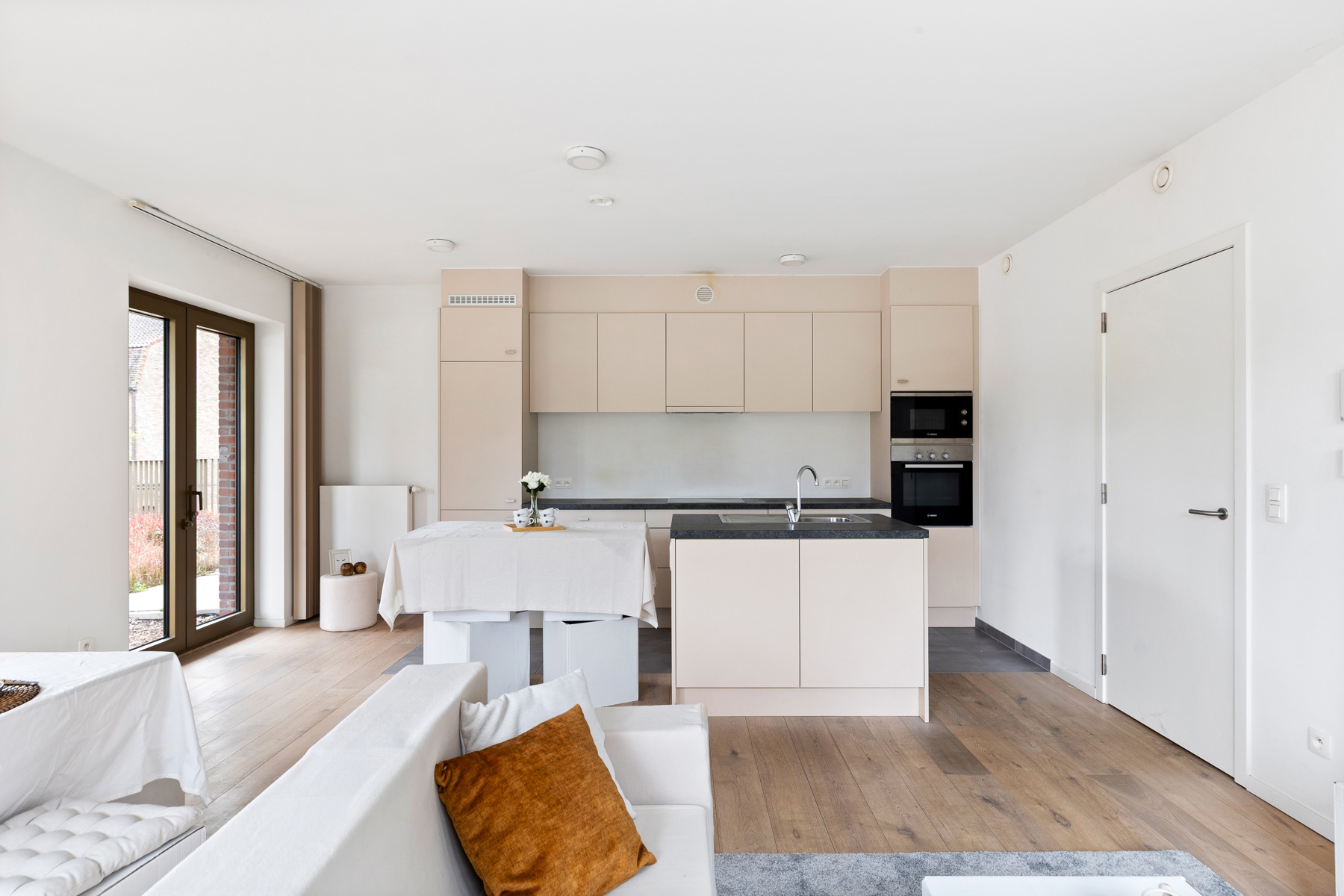 Gelijkvloers appartement met 2 slpks in centrum Wetteren! - foto 3