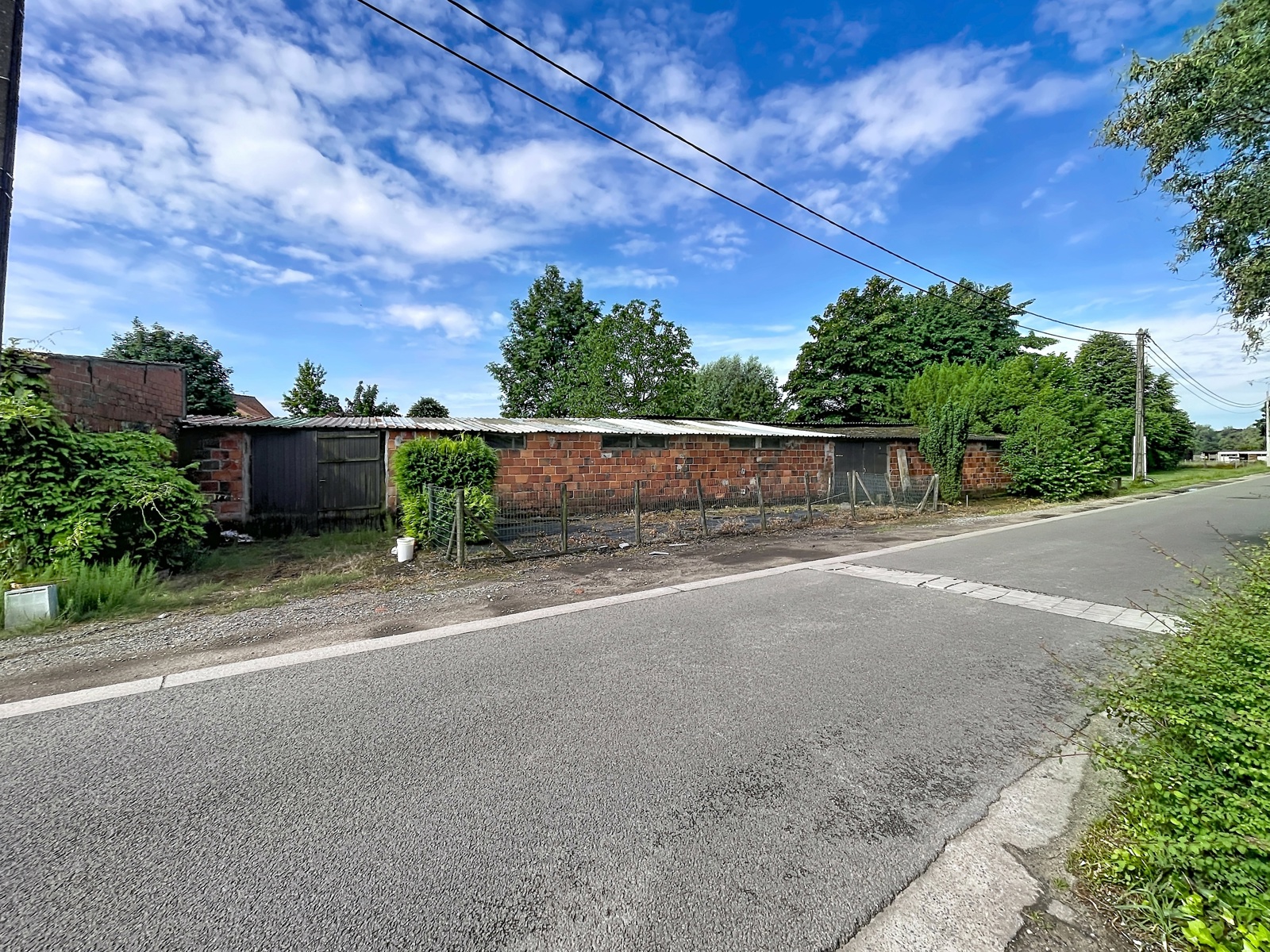Te renoveren woning met bijgebouwen - foto 5