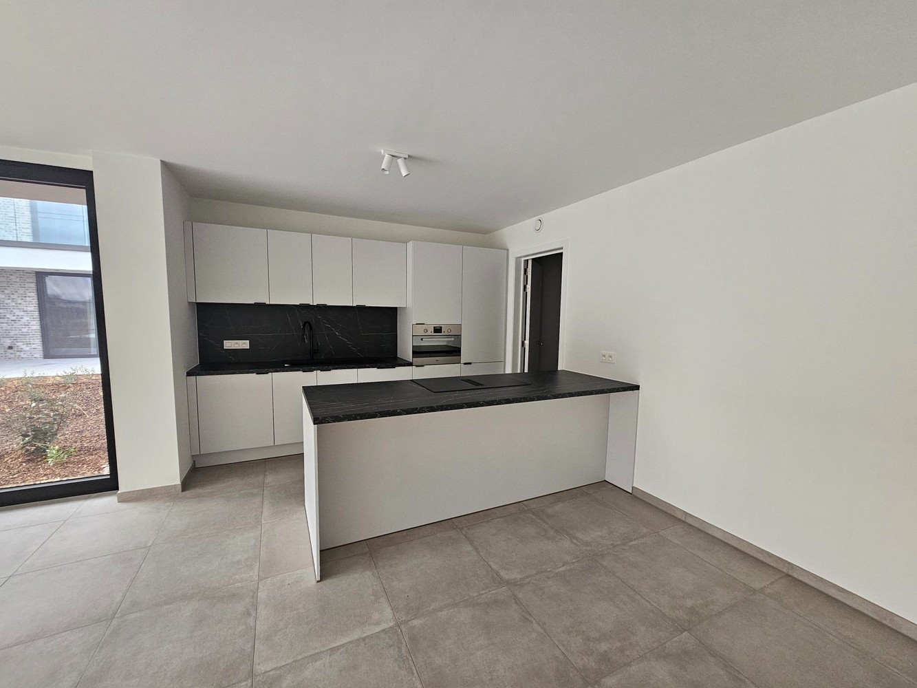 Appartement te huur in Maasmechelen met 2 slaapkamers - foto 3