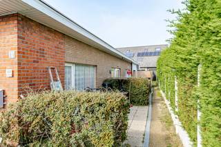 <strong>Te koop: Charmant 1 slaapkamer appartement op een rustige ligging in De Haan - meubels en autostaanplaats zijn inbegrepen in de prijs!</strong>
<p>De rustige ligging in een kleinschalige residentie in de Heidebloemlaan combineert het beste van twee werelden: genieten van <strong>natuur en sereniteit</strong>, terwijl het <strong>strand en het centrum van De Haan</strong> zich op korte afstand bevinden. Een ideale uitvalsbasis voor zowel vaste bewoning als een tweede verblijf aan zee.<br /><br />Indeling:<br /><br />Het appartement bestaat uit een afgescheiden terras met een praktische opbergbox, een living/eethoek met open keuken, een ruime slaapkamer en een afzonderlijke badkamer met douche, wastafelmeubel en toilet.<br /><br />Troeven:</p>

<ul><li>rustige ligging </li><li>recent gerenoveerd</li><li>meubels inbegrepen in prijs</li><li>autostaanplaats inbegrepen in prijs</li></ul>
Plan uw bezoek in en contacteer Ilse op het nummer 0456 96 04 61.

<p><br /> </p>