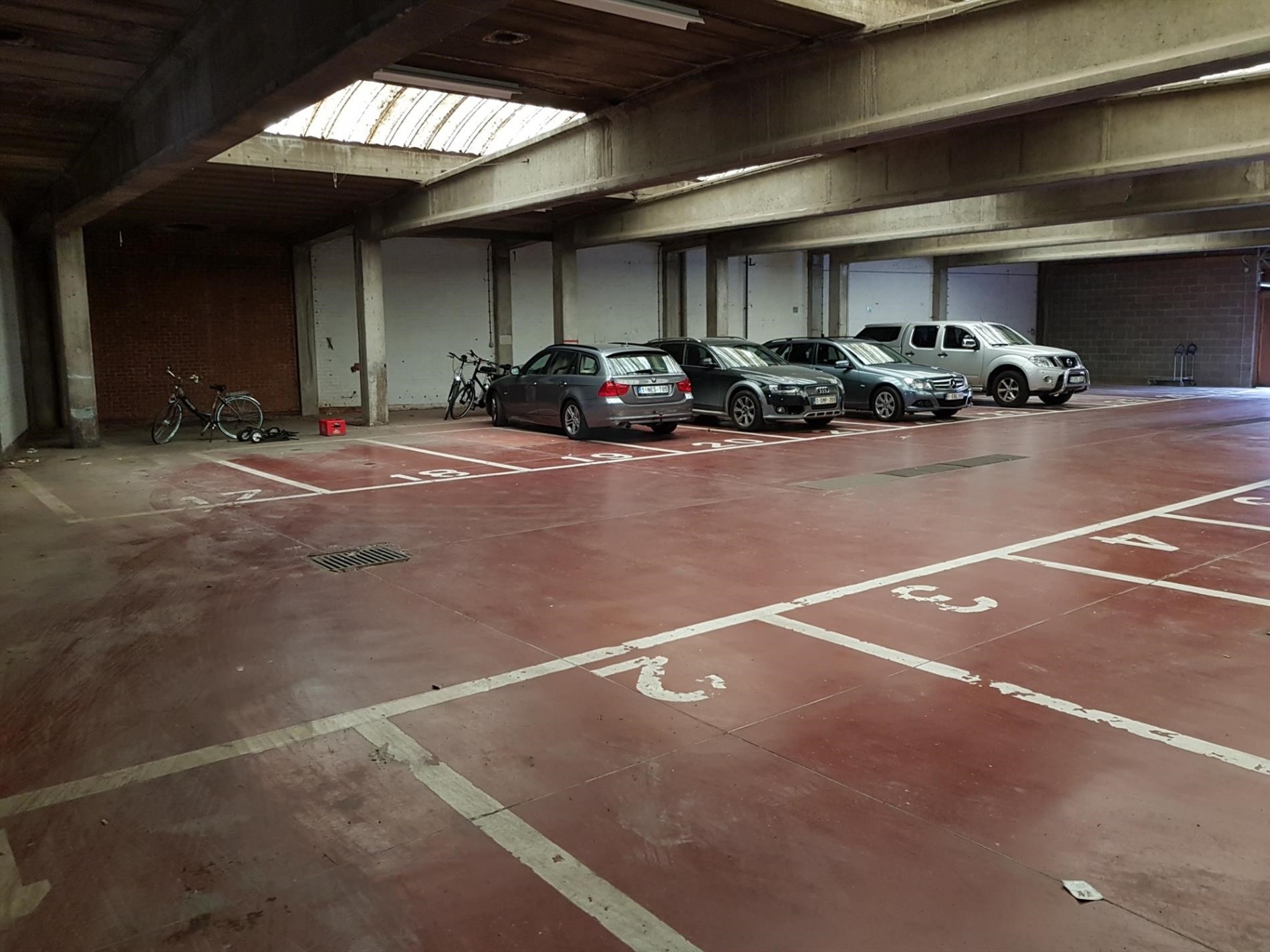 Inpandige autostaanplaats - foto 3