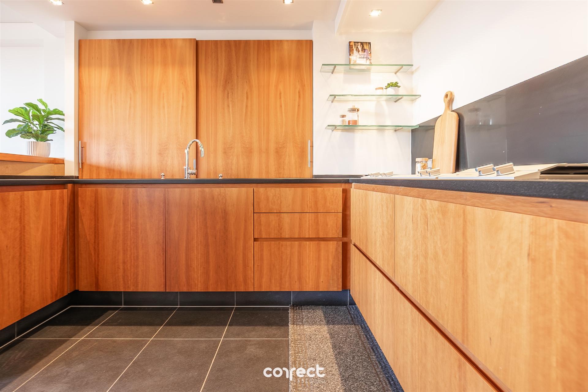 Appartement à vendre à Torhout avec 3 chambres - photo 4