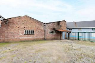 Ruim magazijn op een uiterst strategische ligging in DilbeekBent u op zoek naar een praktische en goed gelegen magazijn in Dilbeek? Dan stellen wij u...