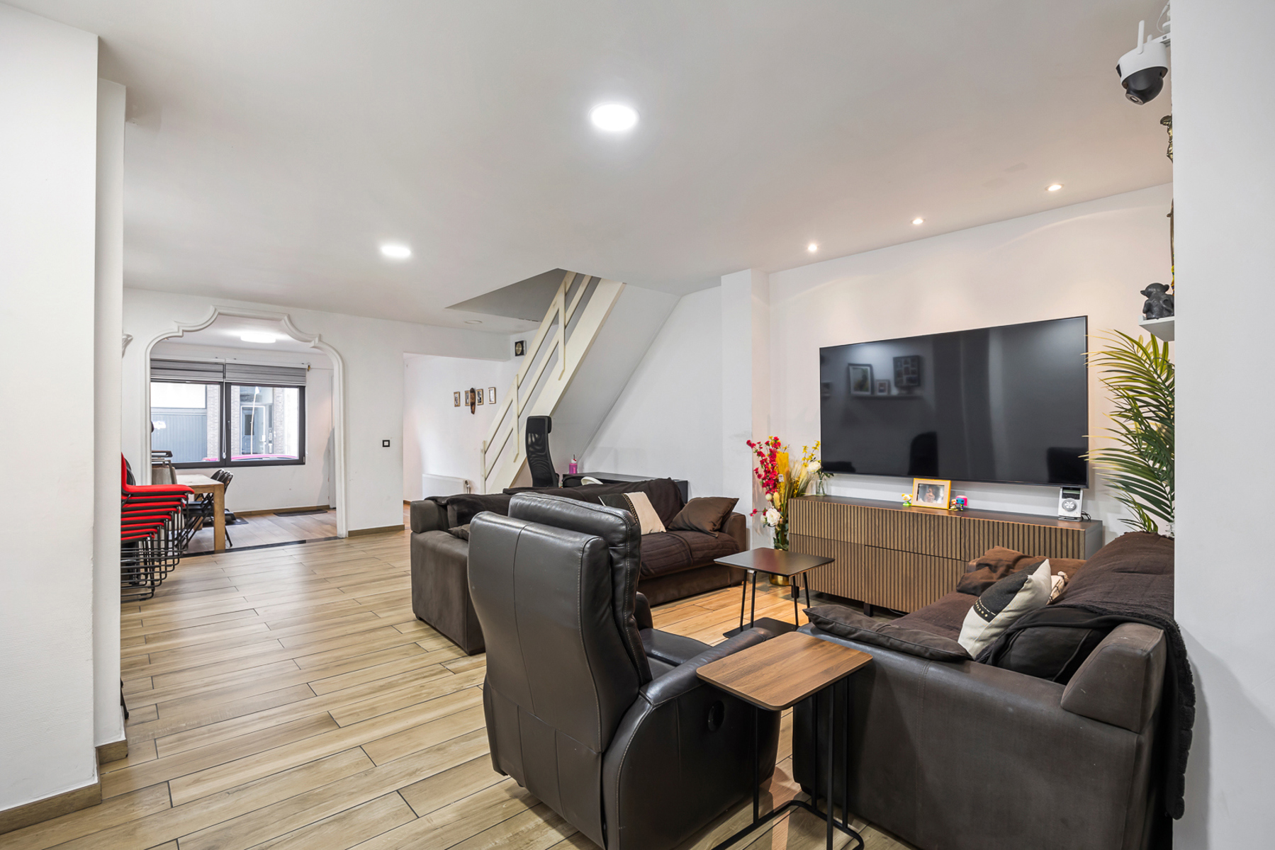 Karaktervolle gezinswoning met 6 slaapkamers - foto 3