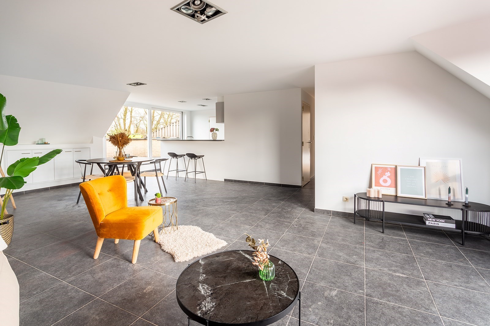 Duplex dakappartement met 3 slaapkamers en zonnig terras in Boechout - foto 5