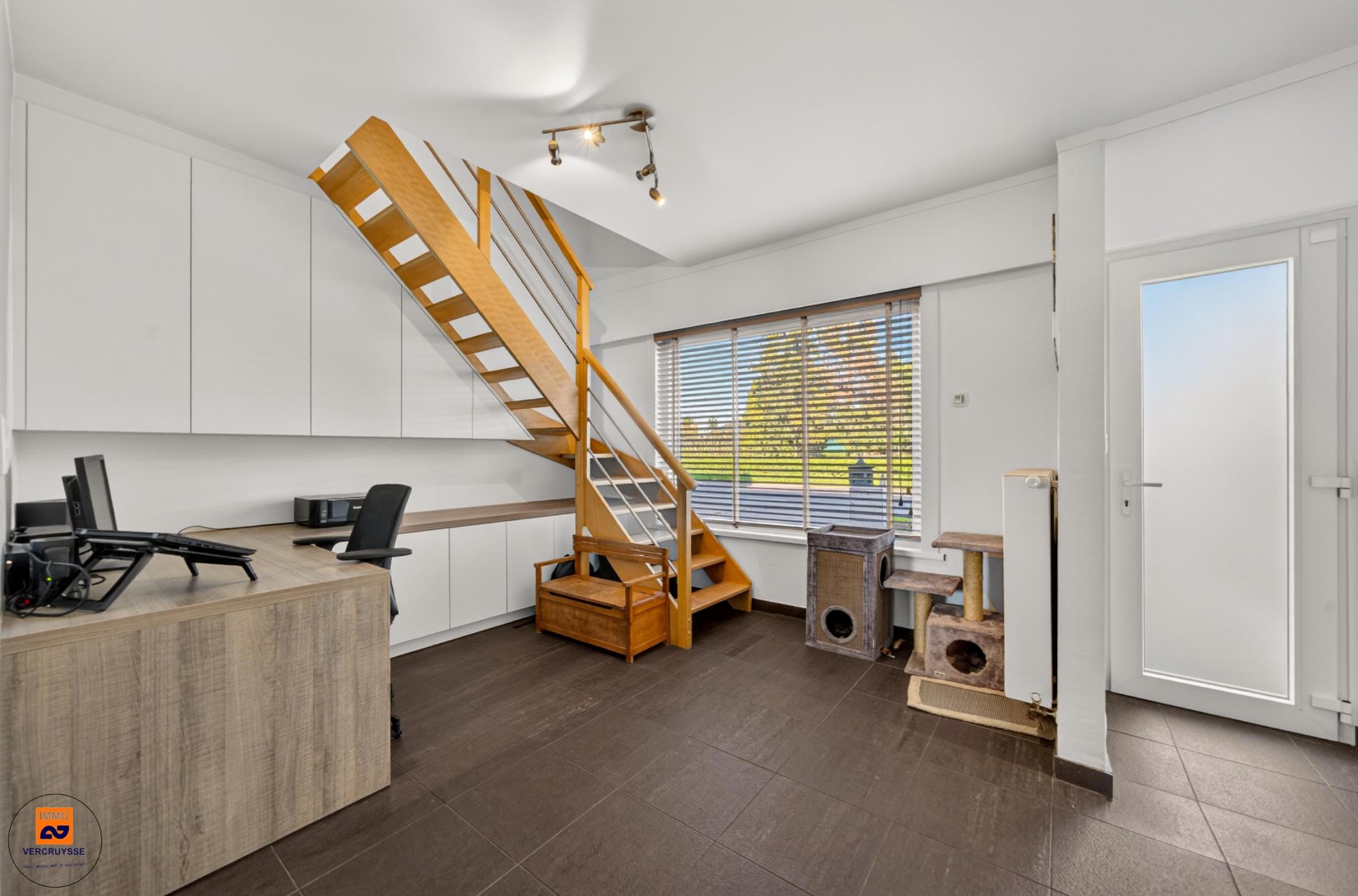 Volledig gerenoveerde en met smaak ingerichte woning te Wippelgem (Evergem) - foto 3