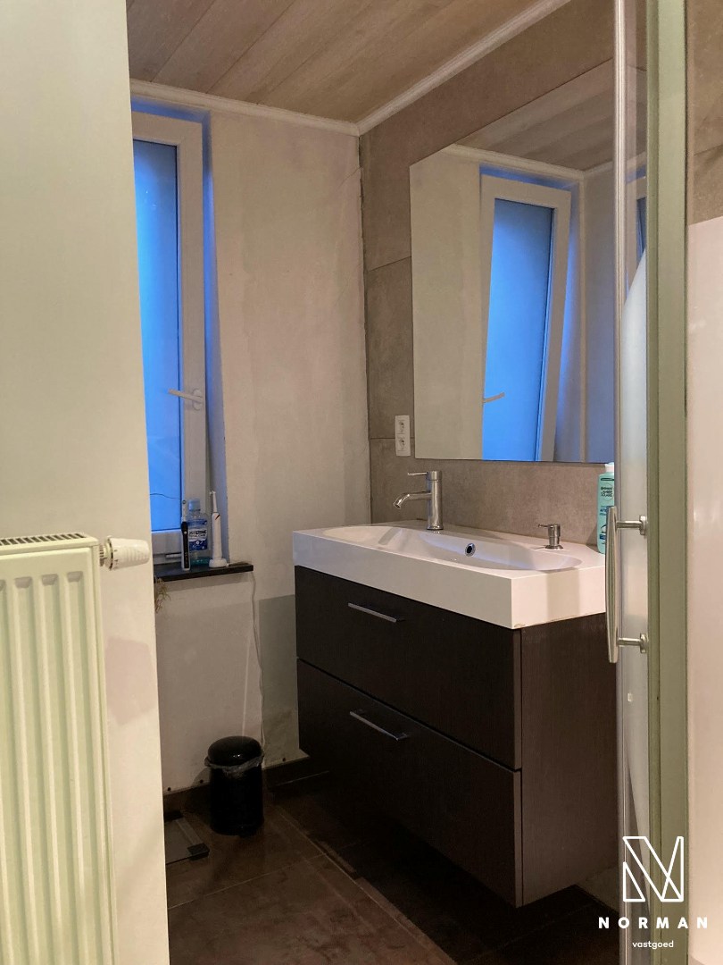 Hedendaagse woning met tuin en 3 slaapkamers op centrum-ligging. - foto 5