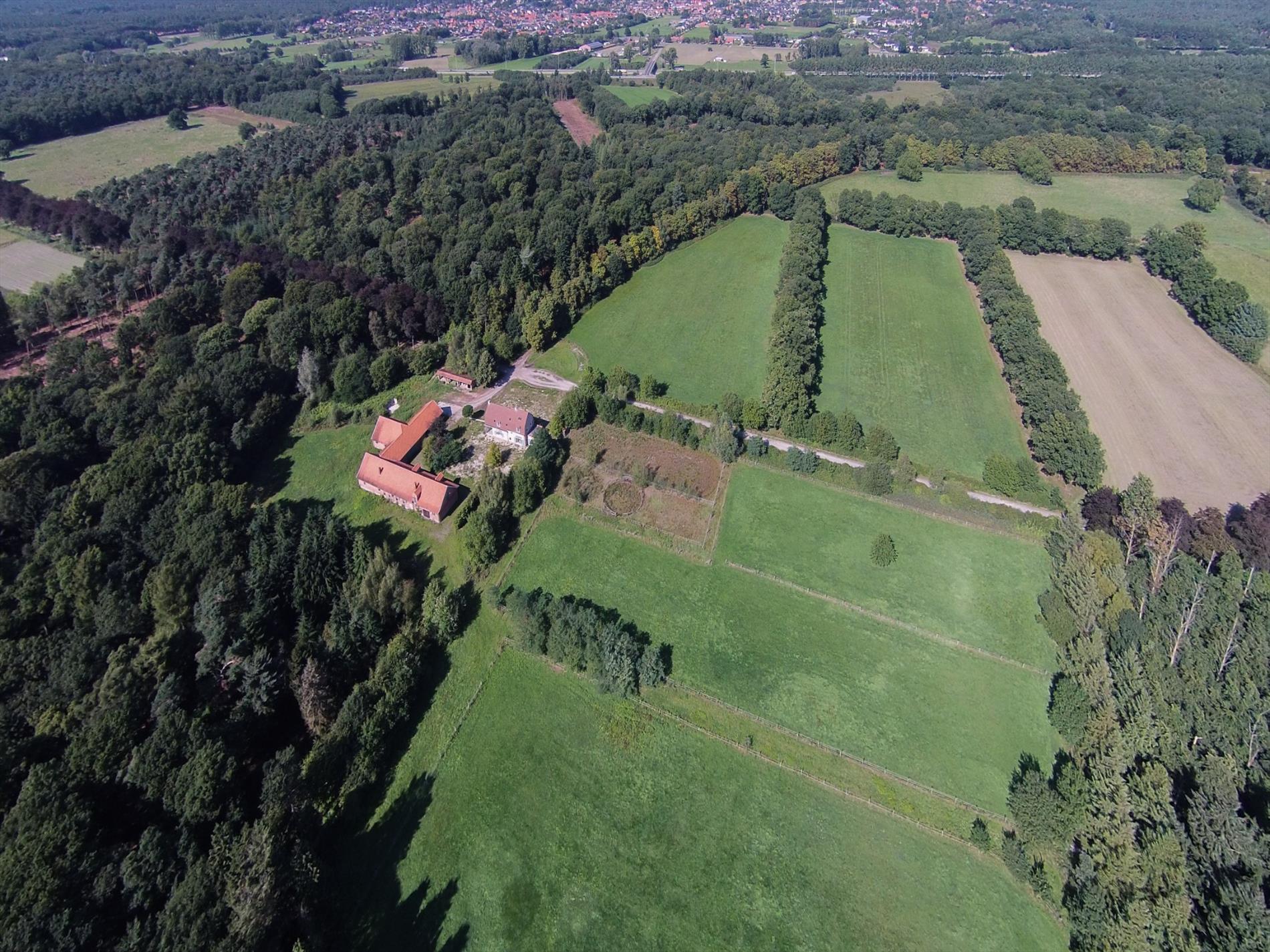 Romantisch landhuis gelegen in prachtig domein van ca. 12 ha te Gierle - foto 3