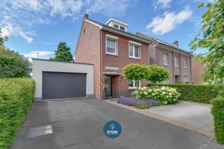 INSTAPKLARE WONING MET EPC LABEL B OP EEN STEENWORP VAN MAASTRICHT ! <br /><br />We vinden deze open bebouwing met een bewoonbare oppervlakte van 215 m² terug op een perceel van 3a 20ca in Smeermaas-Lanaken. <br /><br />Voor meer informatie, neem zeker een kijkje op onze website via de volgende link:<br />https://www.sterkvastgoedmakelaars.be/detail/te-koop-woning-lanaken/7586016?dosearch=True&flowstatus=ForSale,ForSaleReserved,ForSaleWithBid,ToCompleteForSale,SoldUnderReserve,Sold&pageindex=1&pagesize=12&searchpage=ForSale&sortdirection=DESC&sortfield=pub_flowstatus&transactiontype=Sale