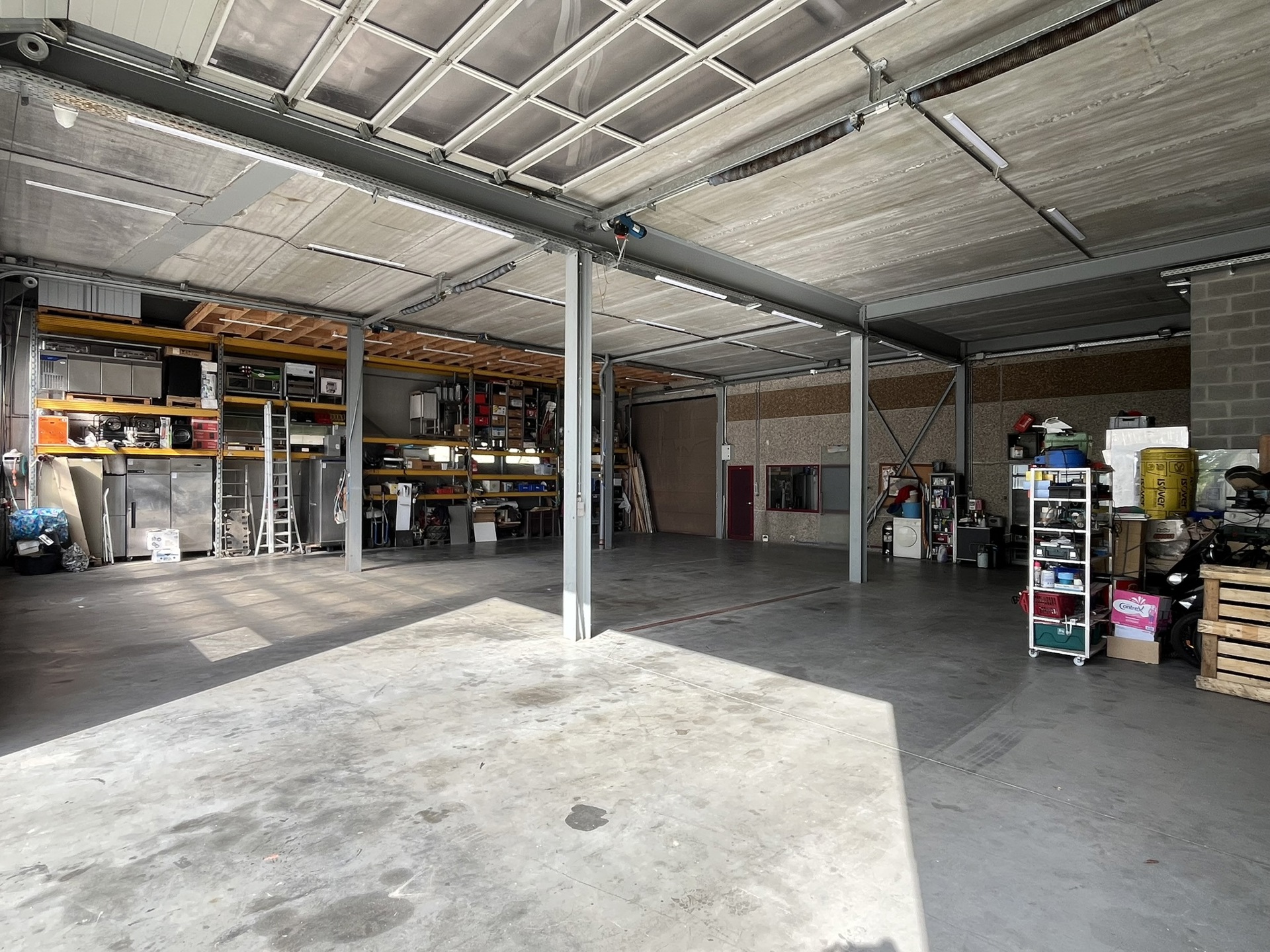 Magazijn mét ruimte buitenopslag te huur in Aalst - foto 2