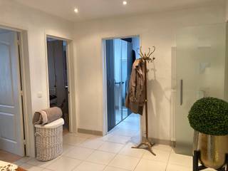 Op de tweede verdieping van een kleinschalig en verzorgd gebouw bevindt zich dit leuke appartement, ideaal voor wie comfortabel en rustig wil...