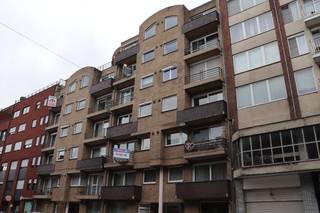 Zeer centraal gelegen APP aan de Antwerpsestraat, nabij alle winkels, scholen en het openbaar vervoer. Er is parkeergelegenheid in de straat en in...