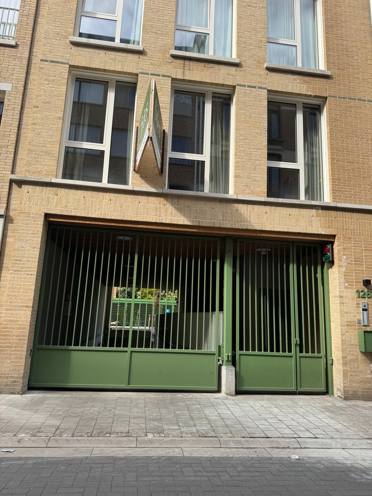 Ondergrondse autostaanplaats te koop! - foto 4