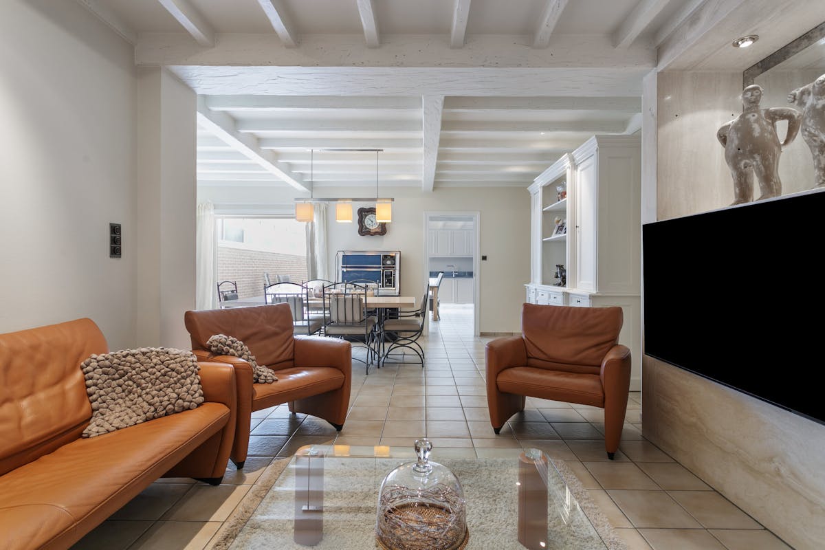 Handelspand met instapklare woning te Sint-Denijs - foto 1