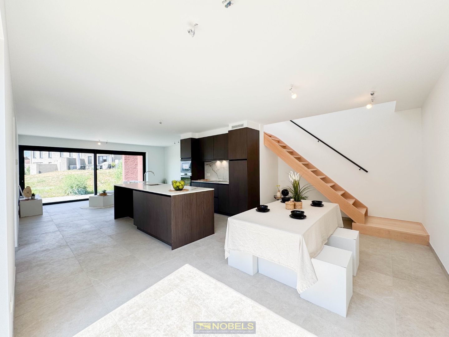 Te koop, trendy nieuwbouwwoning (6% BTW) met tuin op rustige ligging aan de rand van Ronse - foto 2