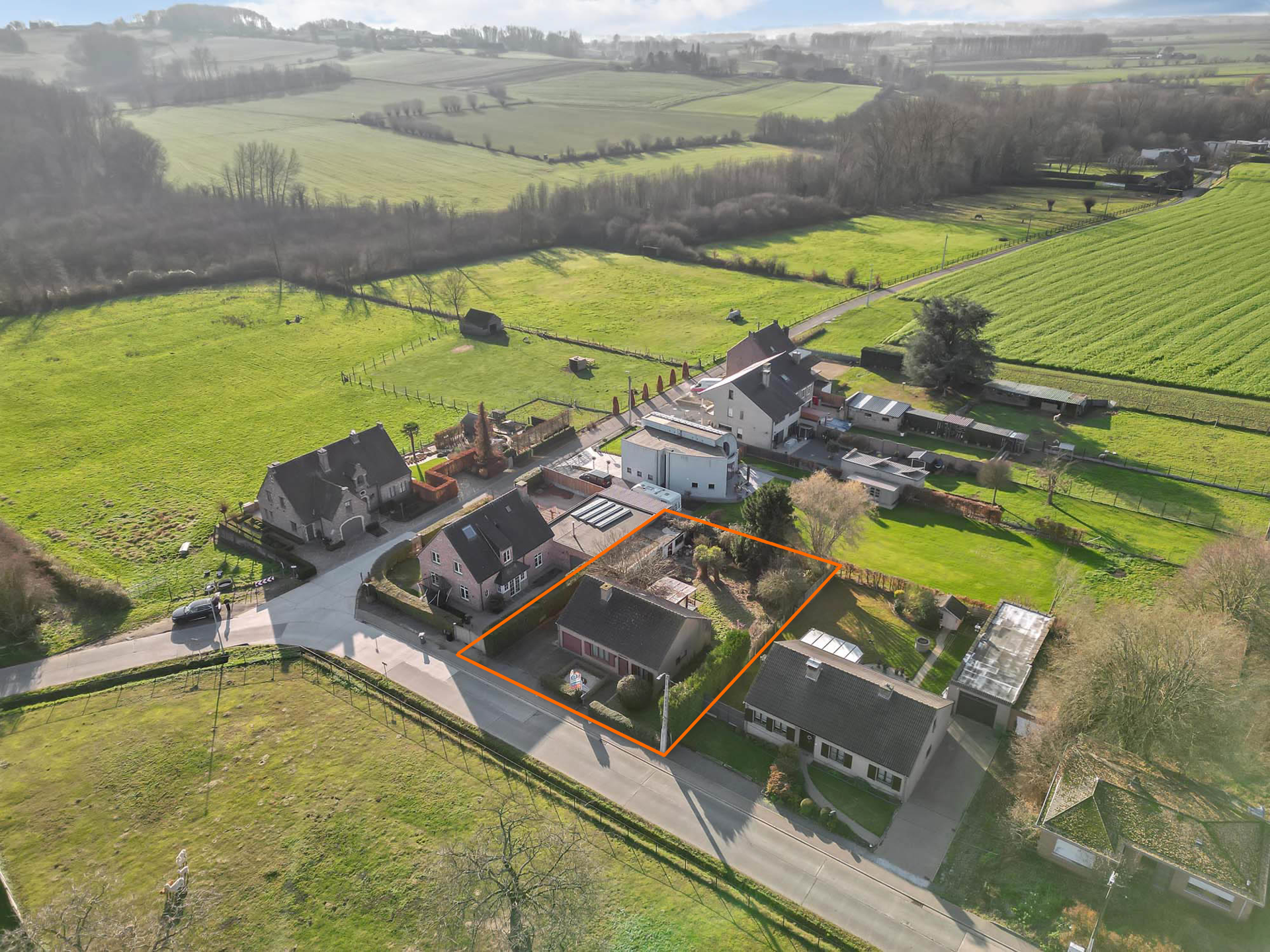 Te renoveren open bebouwing op toplocatie in Nieuwenhove - foto 2