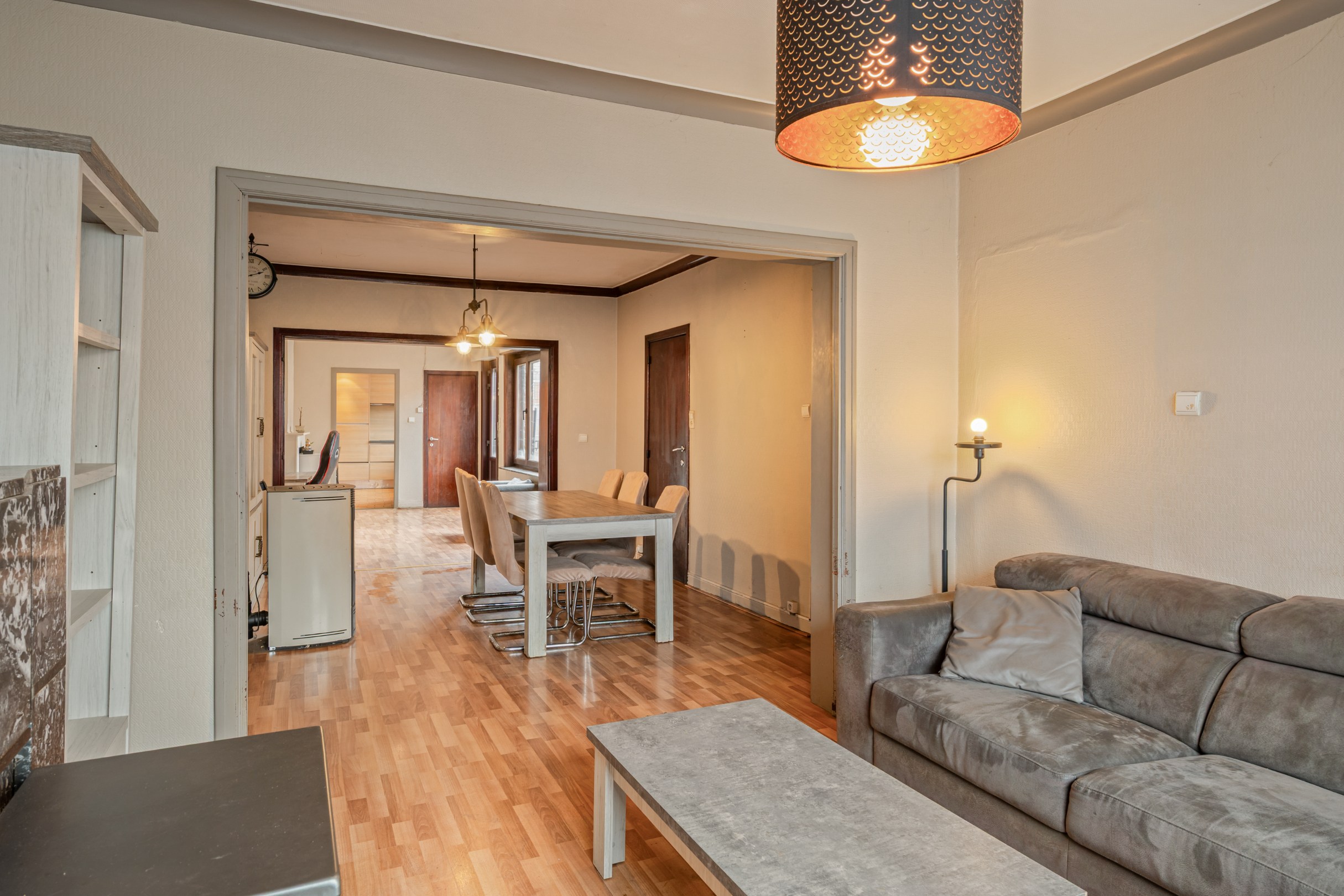 Grande maison avec jardin et garage près du centre de Deinze. - photo 3