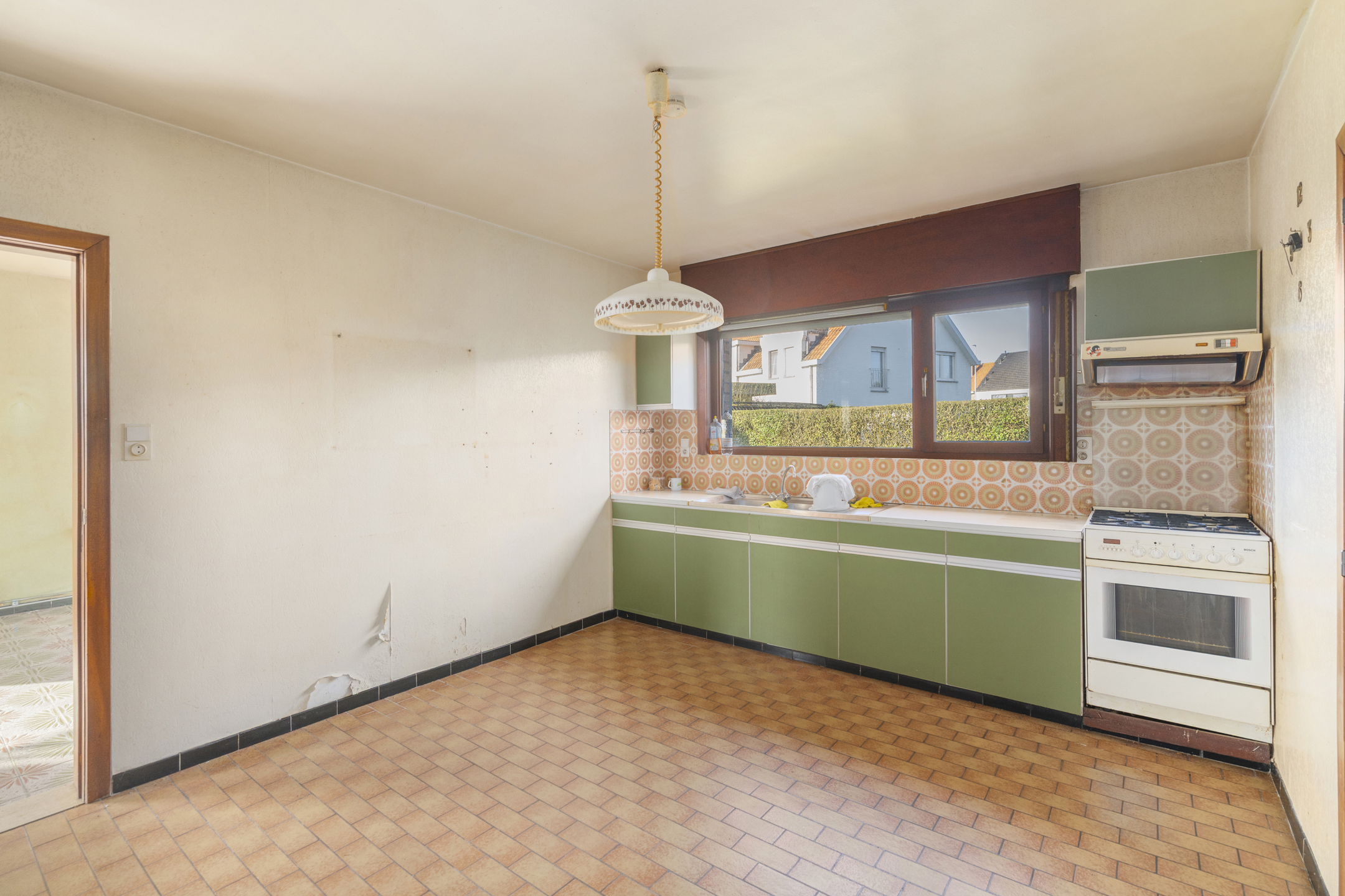 Te renoveren villa op mooi perceel in Dudzele - foto 5