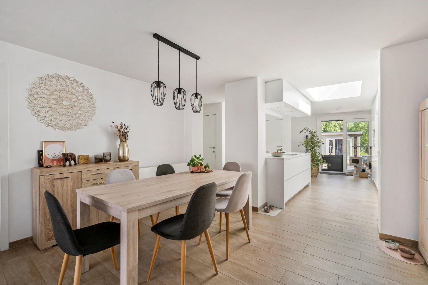 Instapklare woning met 3 slaapkamers en gezellige tuin in Nieuwpoort-Stad. - foto 4