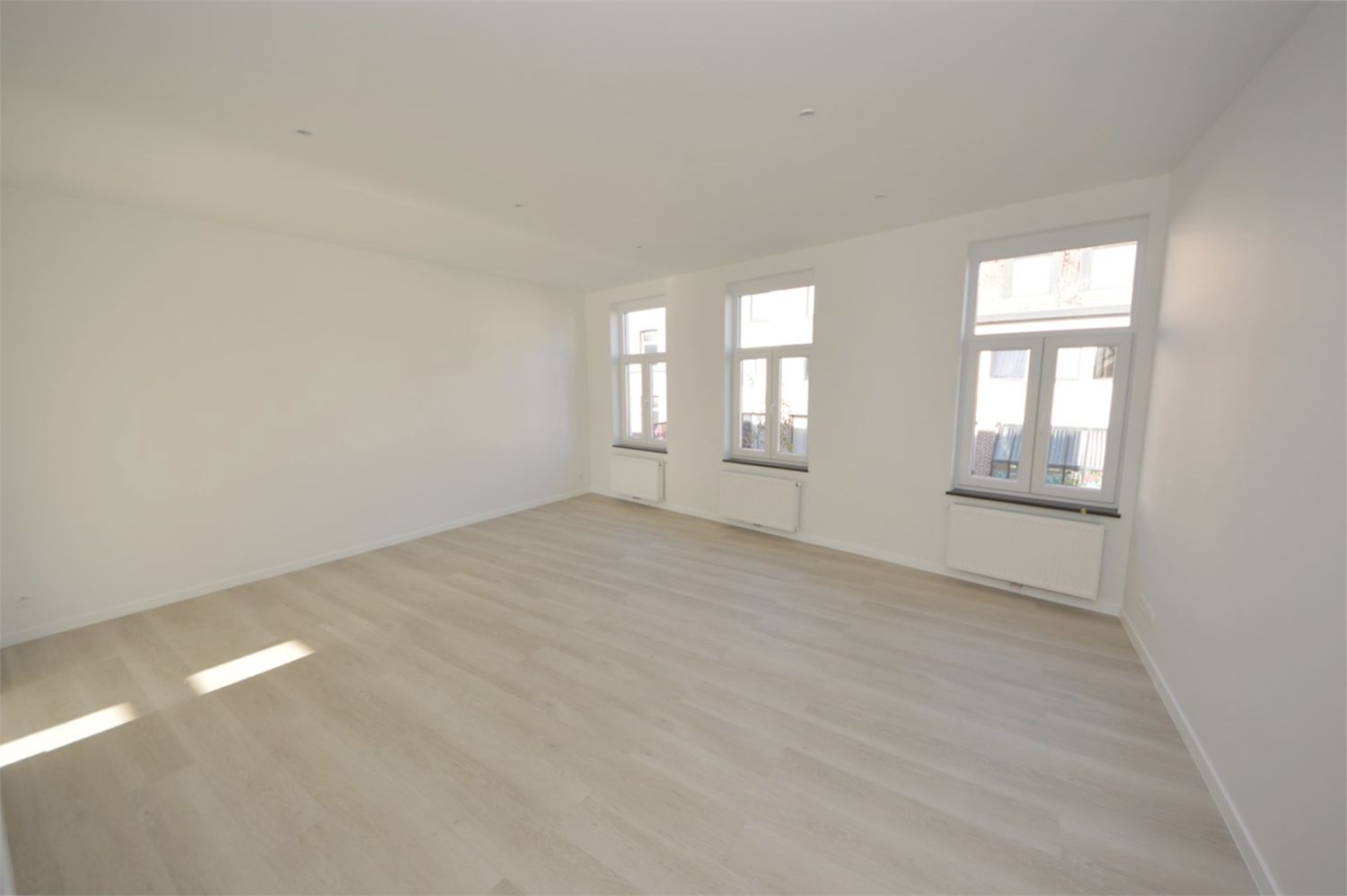 COMPLEET VERNIEUWDE DUPLEX MET TERRAS - foto 4