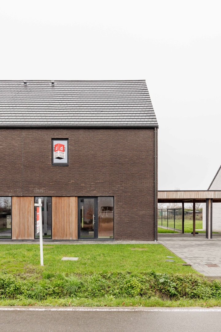 House for sale in Laakdal with 4 bedrooms - photo 1