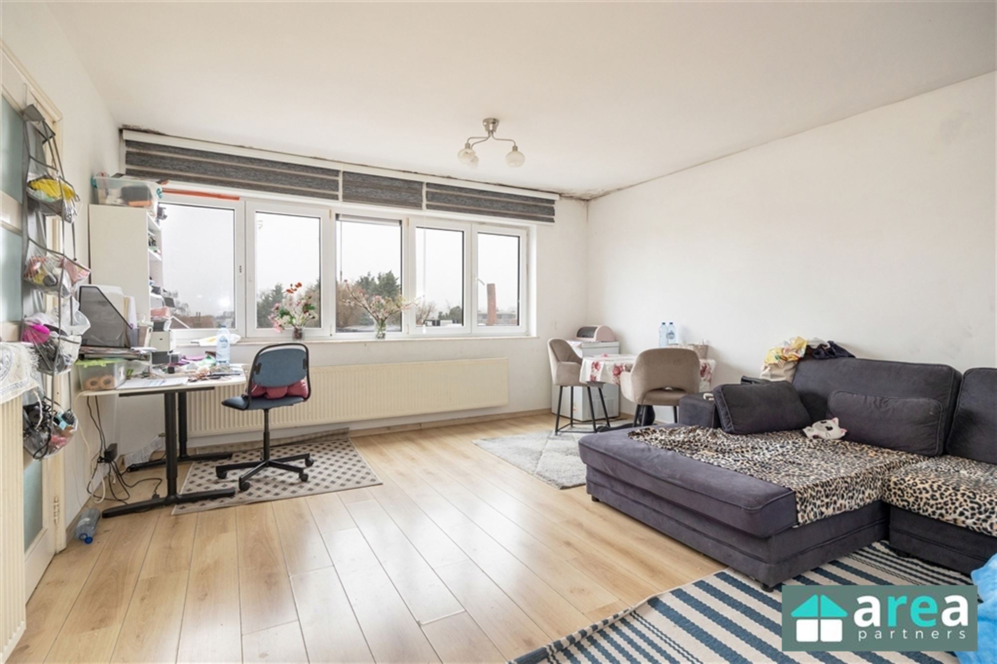 Ruim appartement met 2 slaapkamers en terras! - foto 3