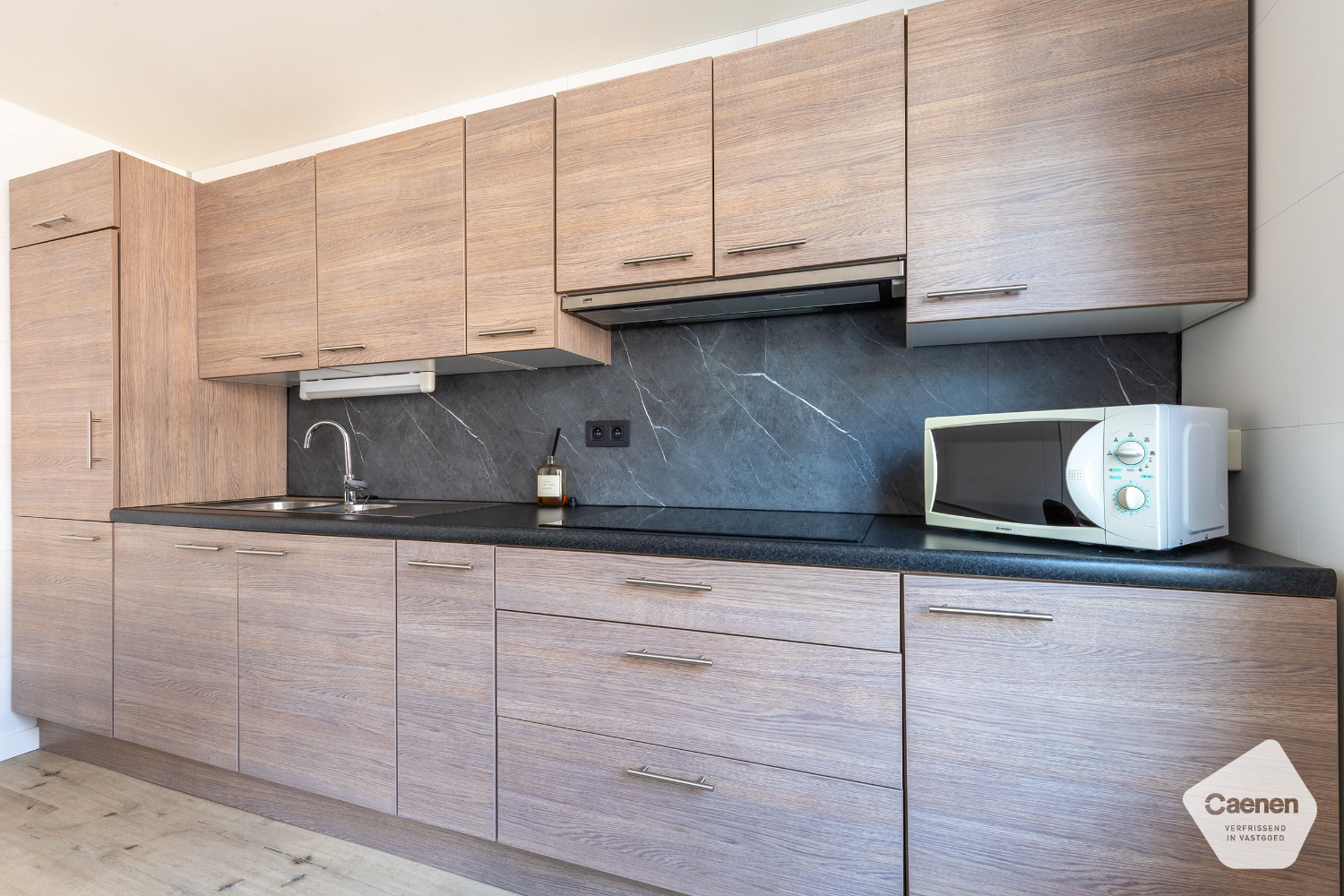 Volledig gerenoveerd éénslaapkamer appartement vlakbij het strand, de haven en de Grote Markt - photo 5