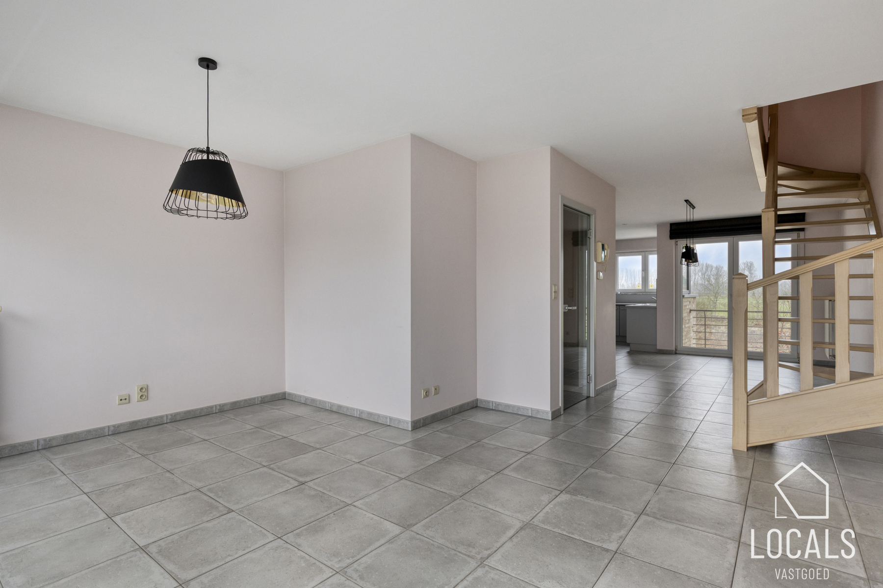 Instapklaar duplex met 3 slaapkamers, 2 terrassen en garage  - foto 2