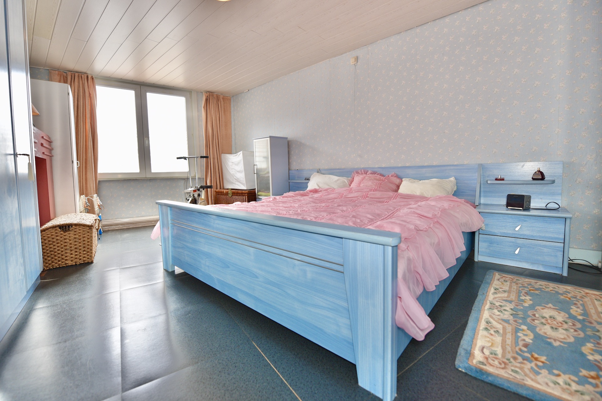 Mooie bel-étage in centrum Eeklo met 2 slpk, garage, carport, terras voor 179000 EUR - foto 5