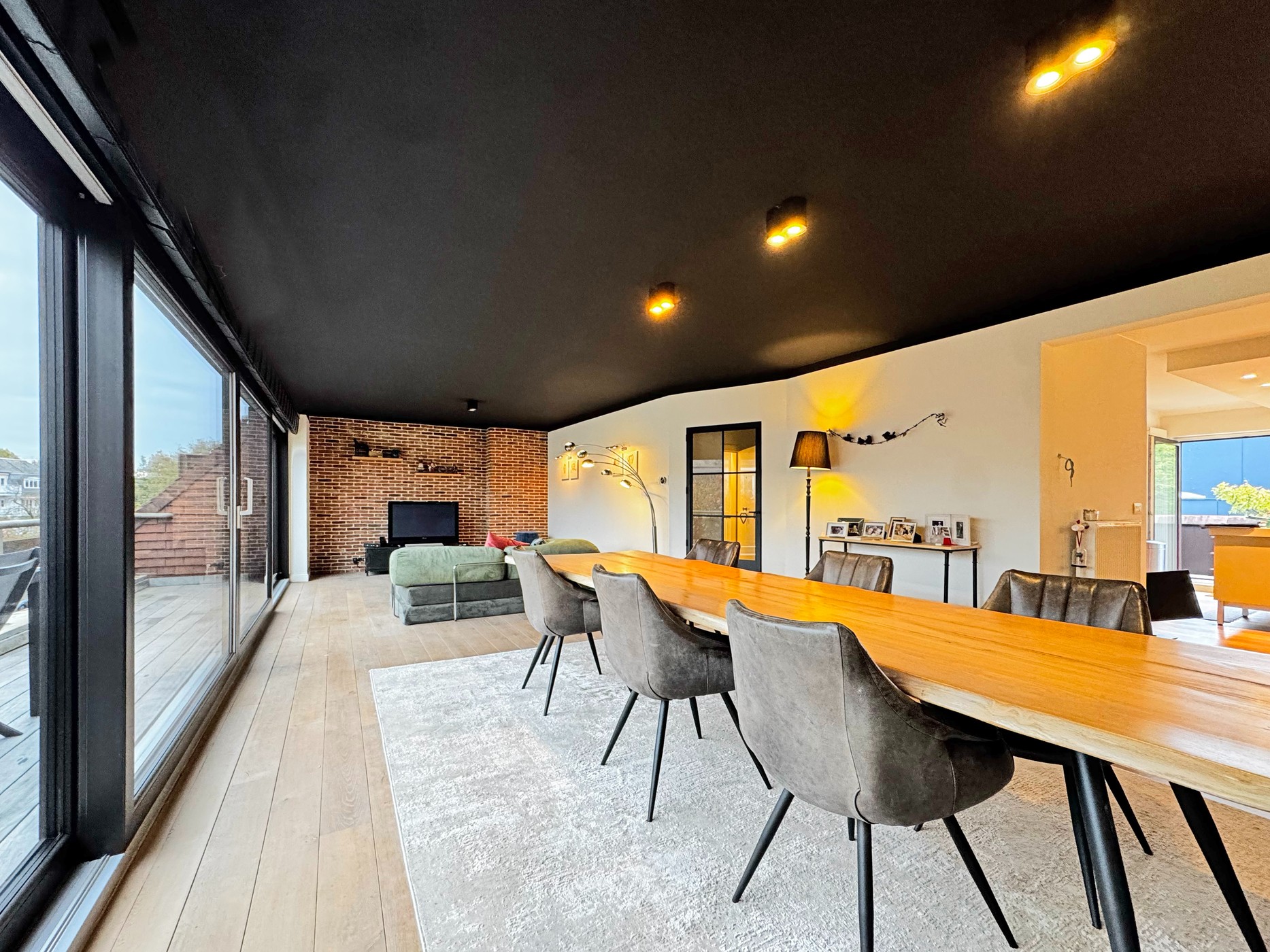 Exclusief en ruim duplex appartement op topligging! - photo 3