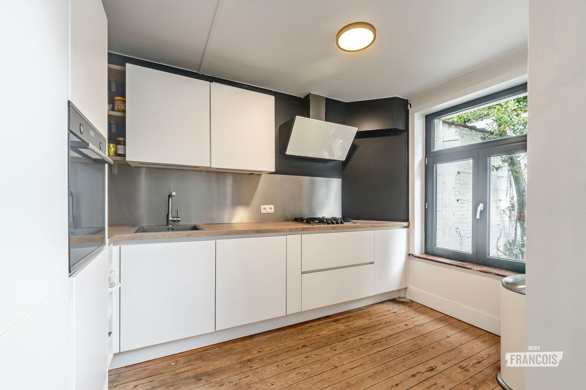 Uitzonderlijk eigendom met 3 appartementen en tuin in Brussel | TE KOOP - foto 5