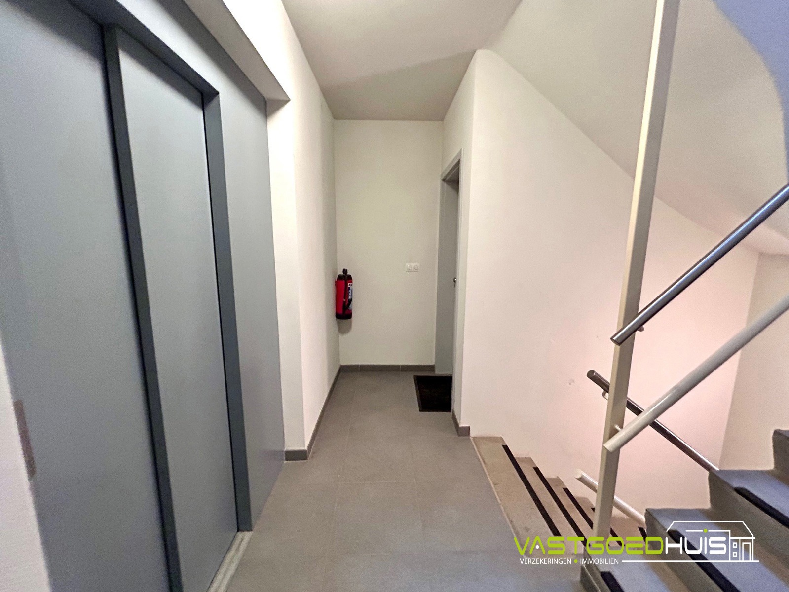 Hedendaags appartement met garage - foto 3