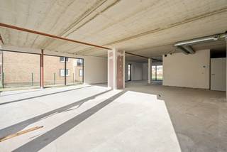 Op zoek naar een volledig instapklare kantoorruimte op een toplocatie? Deze moderne ruimte van 151,92 m² leent zich perfect voor...